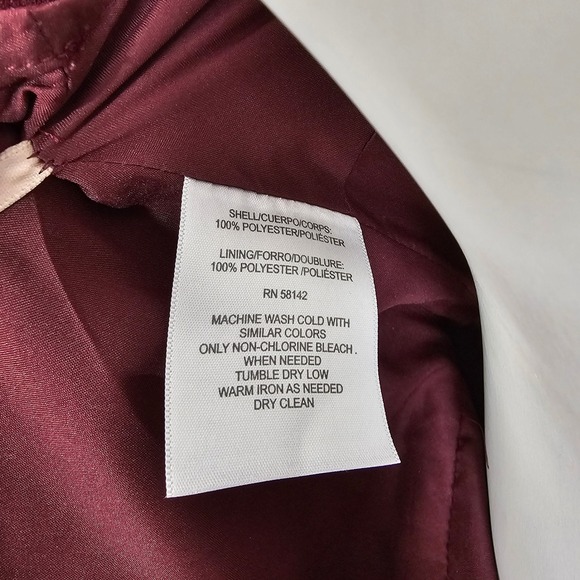 Gal Meets Glam Burgundy Wrap VNeck Jumpsuit Tie Back Wide Leg Size 2 Elegant - Picture 10 of 10